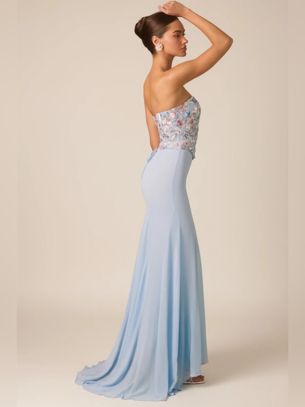 NWT Oh Polly Lysana Embellished Corset Fishtail Gown in Floral Blue - Picture 4 of 7